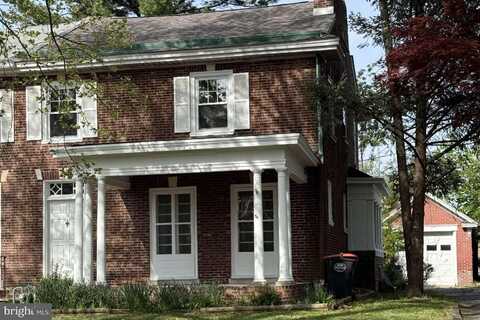 16 E PARKWAY AVENUE, CHESTER, PA 19013