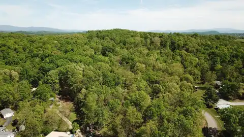 108 J D King Road, Johnson City, TN 37615
