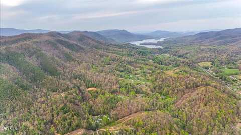 110 Kings Cove Road, Hampton, TN 37658