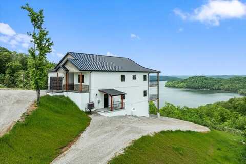 448 Taylor Rd, Byrdstown, TN 38549