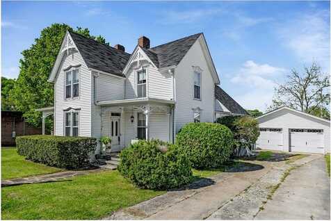 110 S Church St, LIVINGSTON, TN 38570