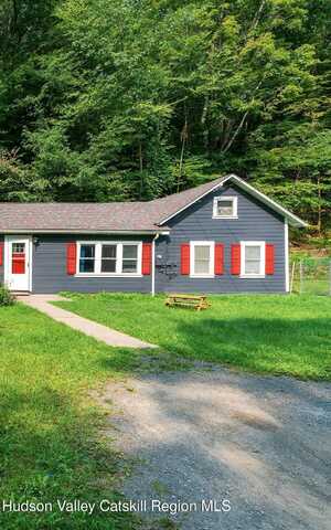 3271 Route 212, Bearsville, NY 12409