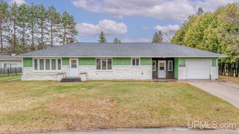 921 E Grant, Iron Mountain, MI 49801