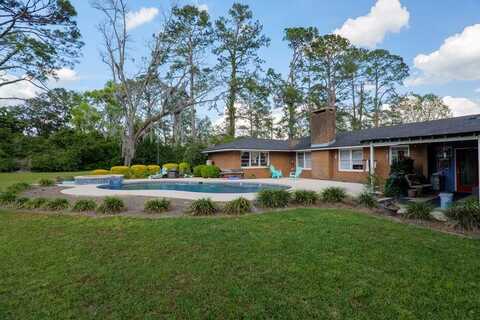2524 Jerry Jones Dr., Valdosta, GA 31602