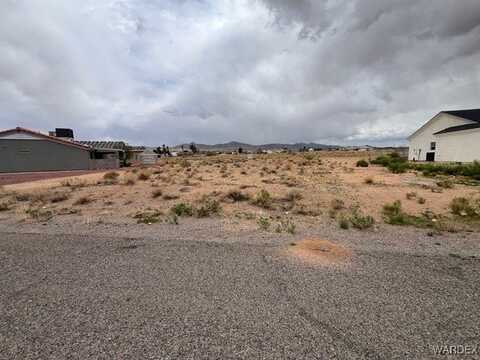 9588 N Saddleback Circle, Kingman, AZ 86401