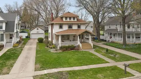 614 NW 1st Avenue, Waverly, IA 50677