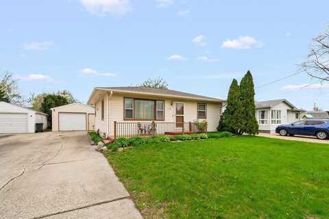 614 Black Hawk Road, Waterloo, IA 50701