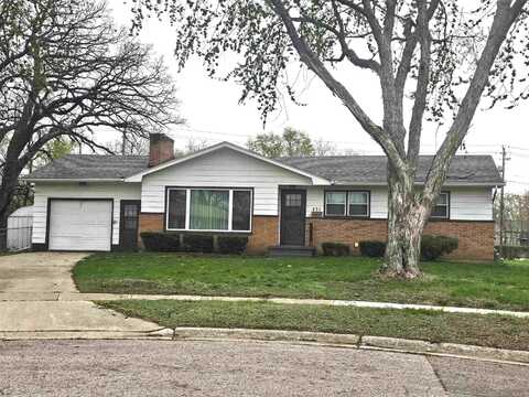 431 Wendell Court, Waterloo, IA 50703