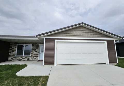 150 Towne Centre Drive, Urbana, IA 52345
