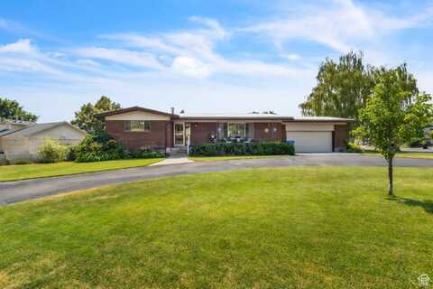 982 ORCHARD, River Heights, UT 84321