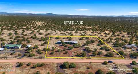 8685 Roundup Drive, Show Low, AZ 85901