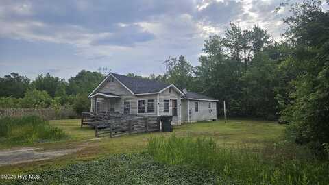 800 Goat Neck Road, Columbia, NC 27925