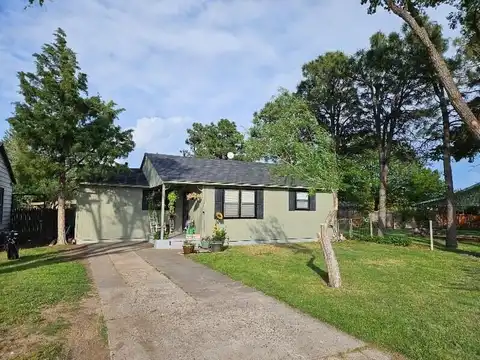 704 Franklin Avenue, Panhandle, TX 79068