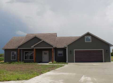 14 Carnival Lane, Centralia, MO 65240