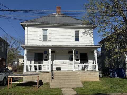 8/10 palmer, Athens, OH 45701