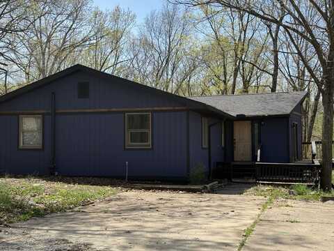 65 High Point Dr, Marietta, OH 45750