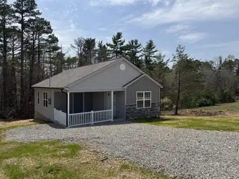342 Elm, New Straitsville, OH 43766