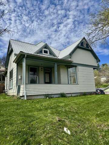 259 Elizabeth, Nelsonville, OH 45764