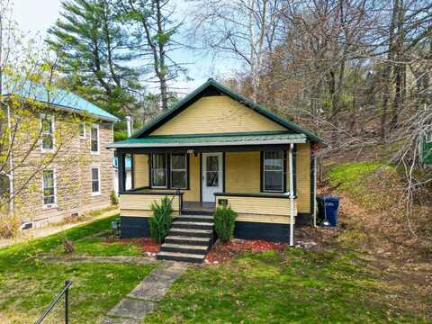 86 N Shafer, Athens, OH 45701