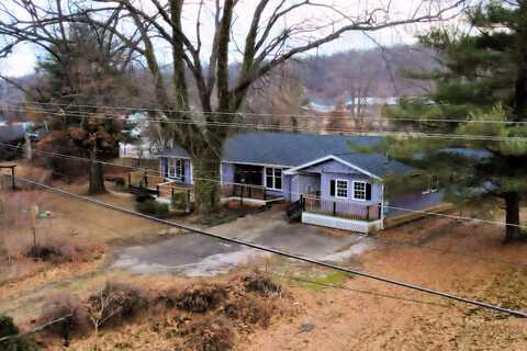 995 Joe Skinner Rd, Belpre, OH 45714
