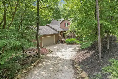 1899 Winnemucca Ln, Sugar Grove, OH 43155
