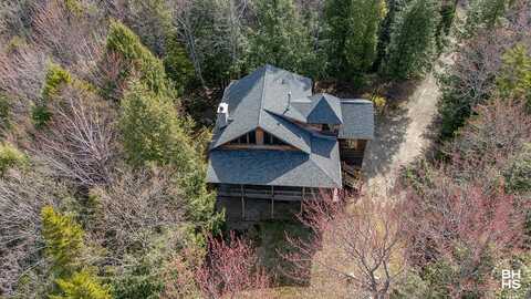 127 Round Top Lane, Keene, NY 12942