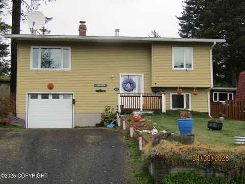 1217 Madsen Avenue, Kodiak, AK 99615