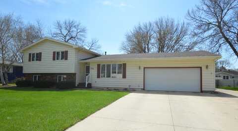 504 NE 21st Avenue, Aberdeen, SD 57401
