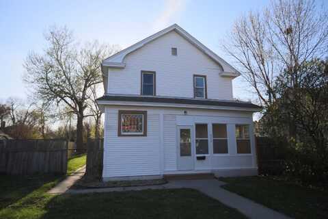 920 S Jay Street, Aberdeen, SD 57401