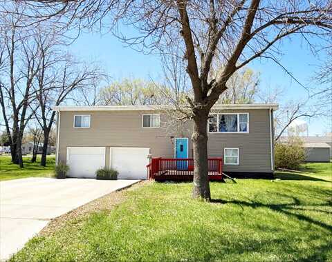 816 S 13th Street, Aberdeen, SD 57401