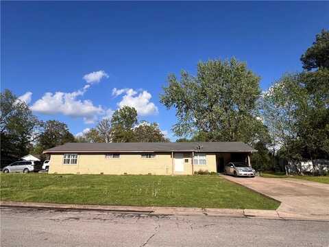 1813 Theodore DR, Springdale, AR 72762