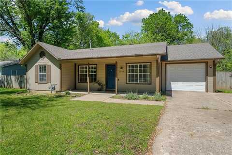 2008 W Holly ST, Fayetteville, AR 72703
