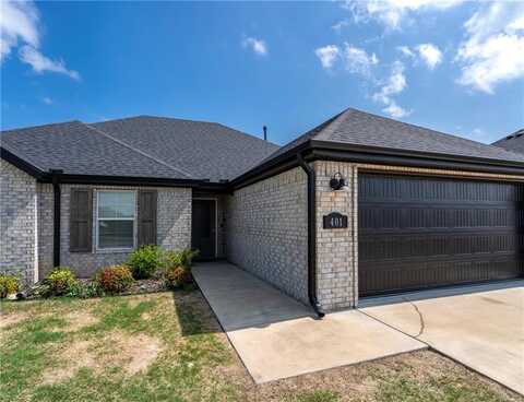 401 Canada DR, Farmington, AR 72730