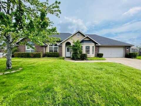 1501 Countryside CIR, Rogers, AR 72758