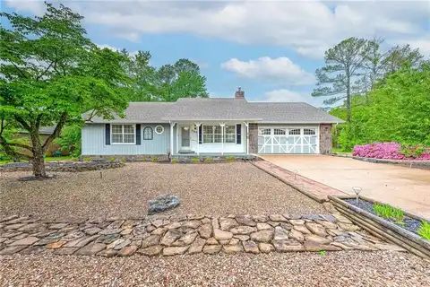 10 Crosshill DR, Bella Vista, AR 72715