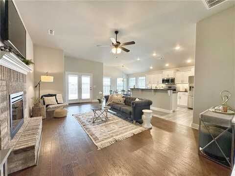 626 NW 62nd AVE, Bentonville, AR 72713