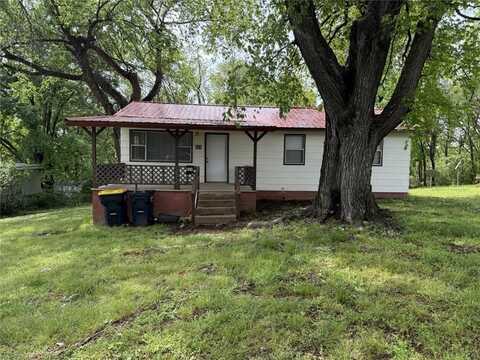 424 N Olive ST, Harrison, AR 72601