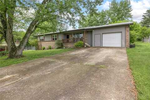 112 Oak DR, Harrison, AR 72601
