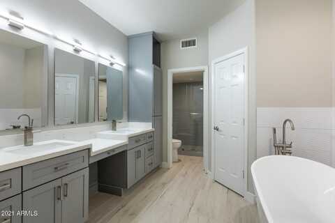 7508 E EARLL Drive, Scottsdale, AZ 85251