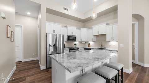15550 S 5TH Avenue, Phoenix, AZ 85045