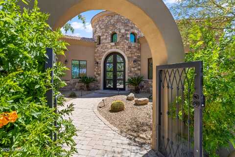 37334 N WINDING WASH Trail, Carefree, AZ 85377