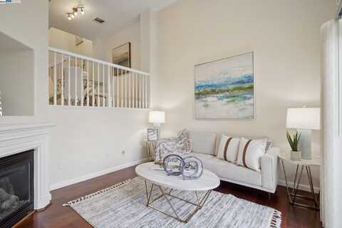 3240 Maguire Way, Dublin, CA 94568