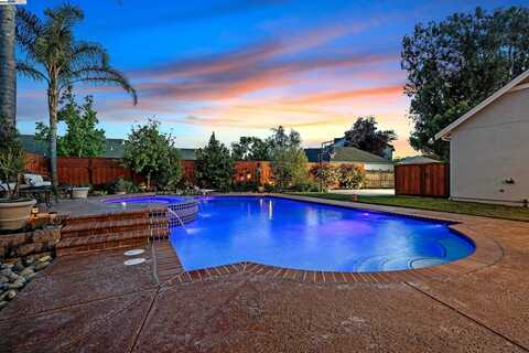 1153 Sherry Way, Livermore, CA 94550