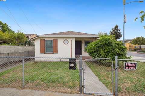 6601 Eastlawn St, Oakland, CA 94621