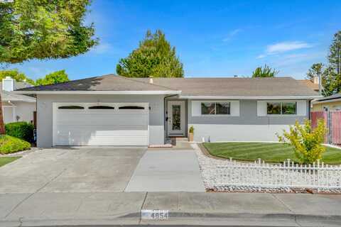 4854 Lantana Ave, Livermore, CA 94551