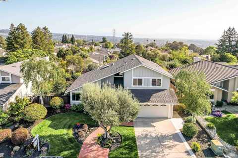 5483 Sontura Ct, Castro Valley, CA 94552