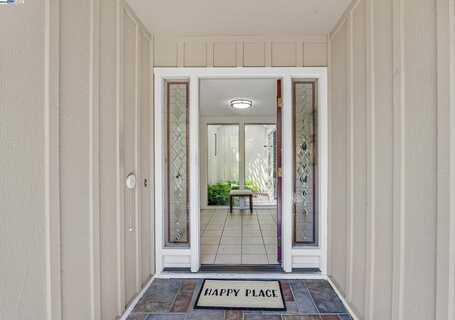 2108 Myrtle Beach Ln, Danville, CA 94526