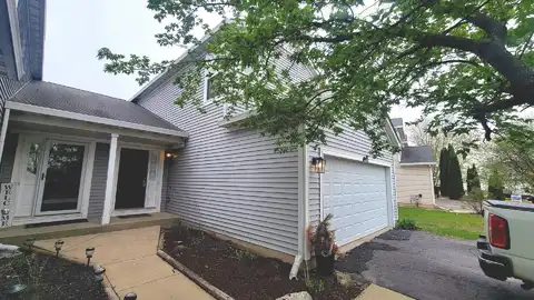 790 Wedgewood Circle, Lake In The Hills, IL 60156