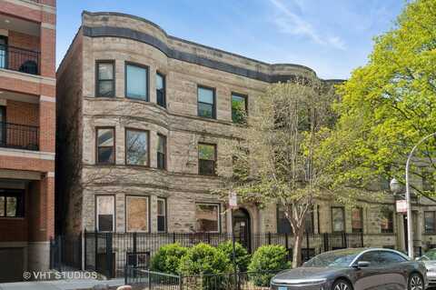 845 W. Grace Street, Chicago, IL 60613