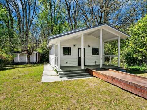 44550 Willis Avenue, Laytonville, CA 95454
